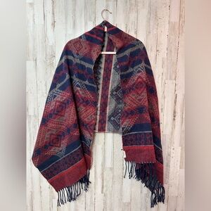 Field and Stream Women’s Red and Blue Geometric Patterned Shawl Outdoorsy Cozy